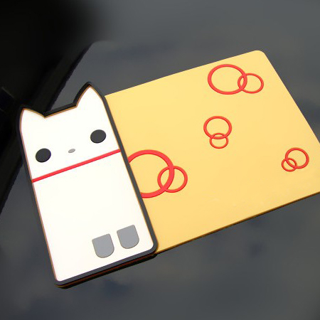 礼品订购iPhone卡通车用防滑垫广告